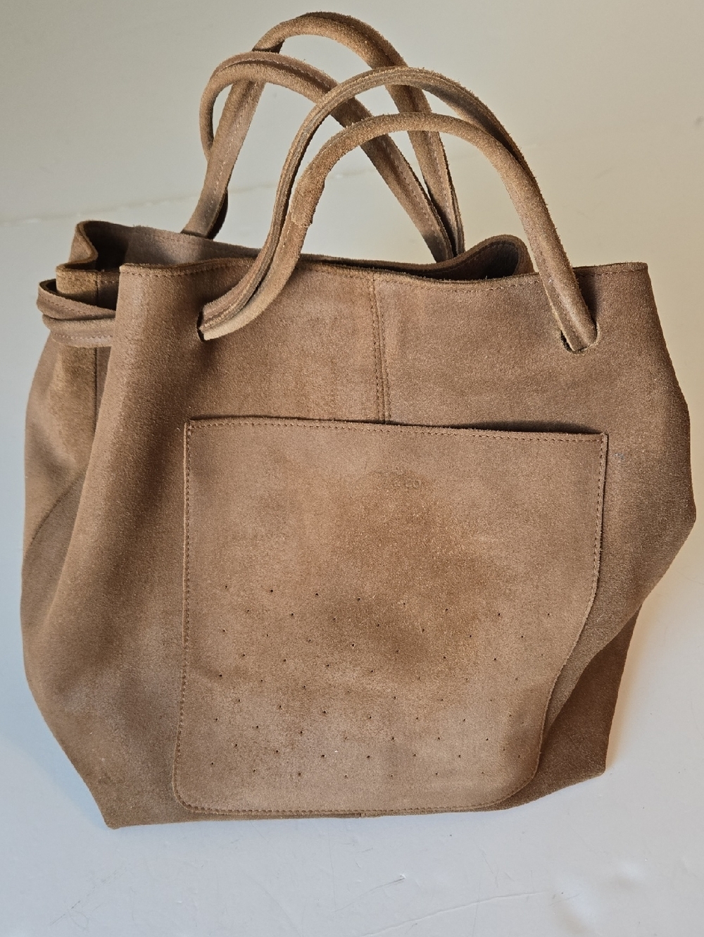 Minimal Suede Bucket Tote Bag in Tan
